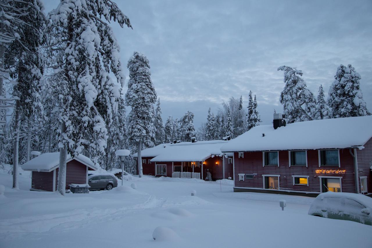 Kuerkievari Kuerhostel Äkäslompolo Extérieur photo