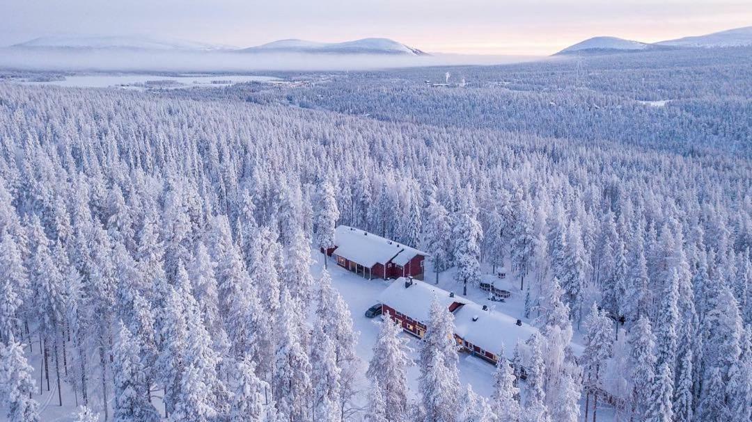 Kuerkievari Kuerhostel Äkäslompolo Extérieur photo